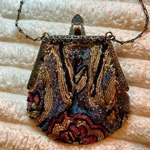 Beaded Vintage-Style Evening Bag in Multicolor